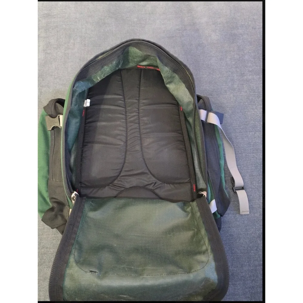 REI Alpine Backpack Green Black Hiking Daypack Technical Rucksack Vintage Style